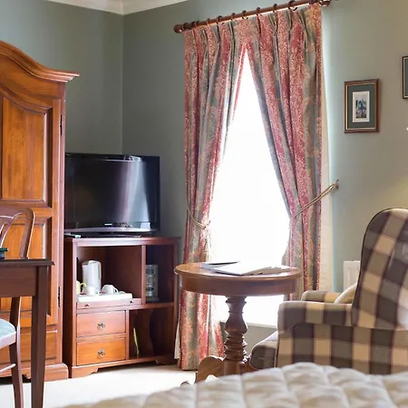 Sheedy's Boutique 4*