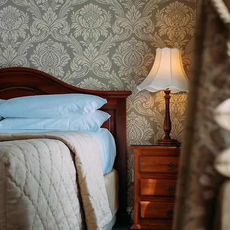 Sheedy's Boutique Hotel 4*