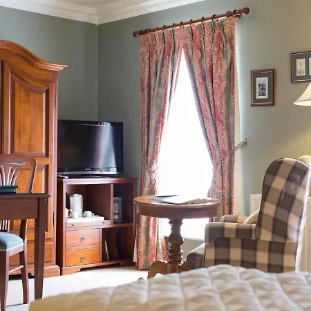 Sheedy's Boutique 4*